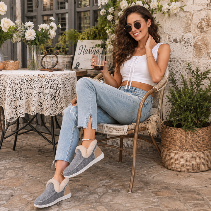 Comfortable women's orthopedic loungewear slippers, ideal for indoor relaxation.