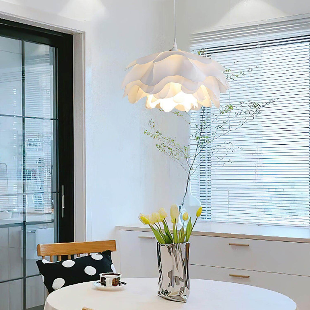 Flower Shaped Pendant Lamp