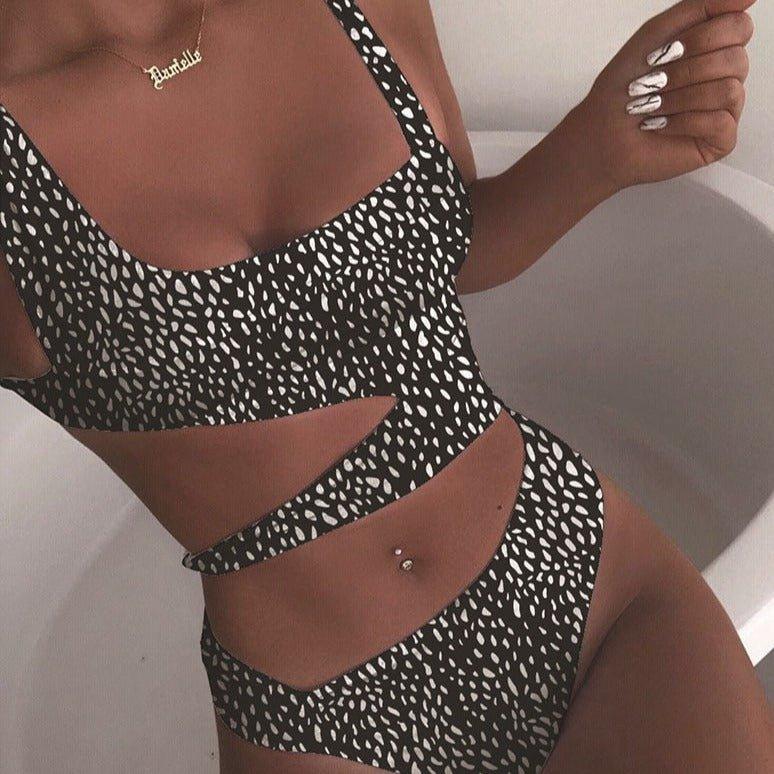 Women's Padded Push-Up One-Piece Swimsuit