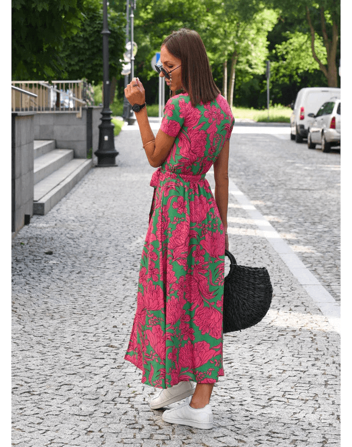Casual Maxi Dress - Elegant V-Neck