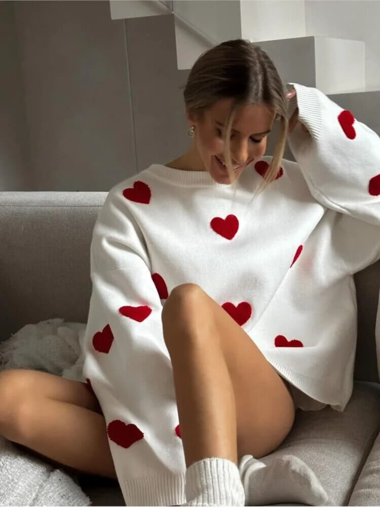 Women's Loose Fit Heart Print Sweater