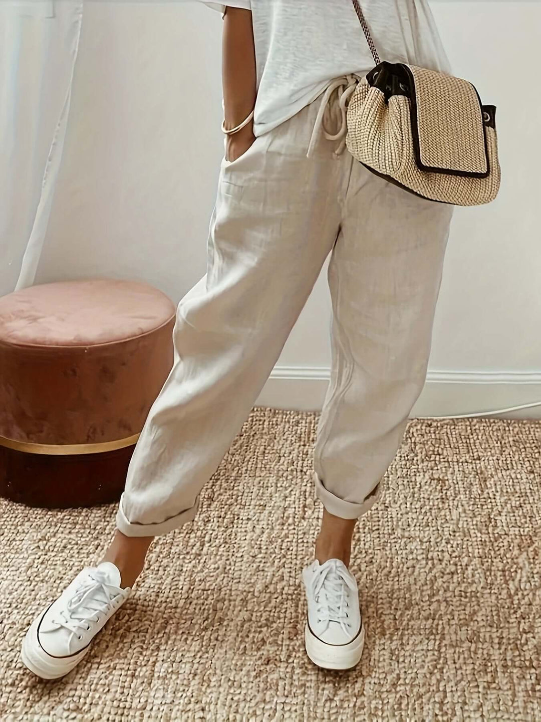 Women's Relaxed Fit Joggers - Drawstring - Cuffed