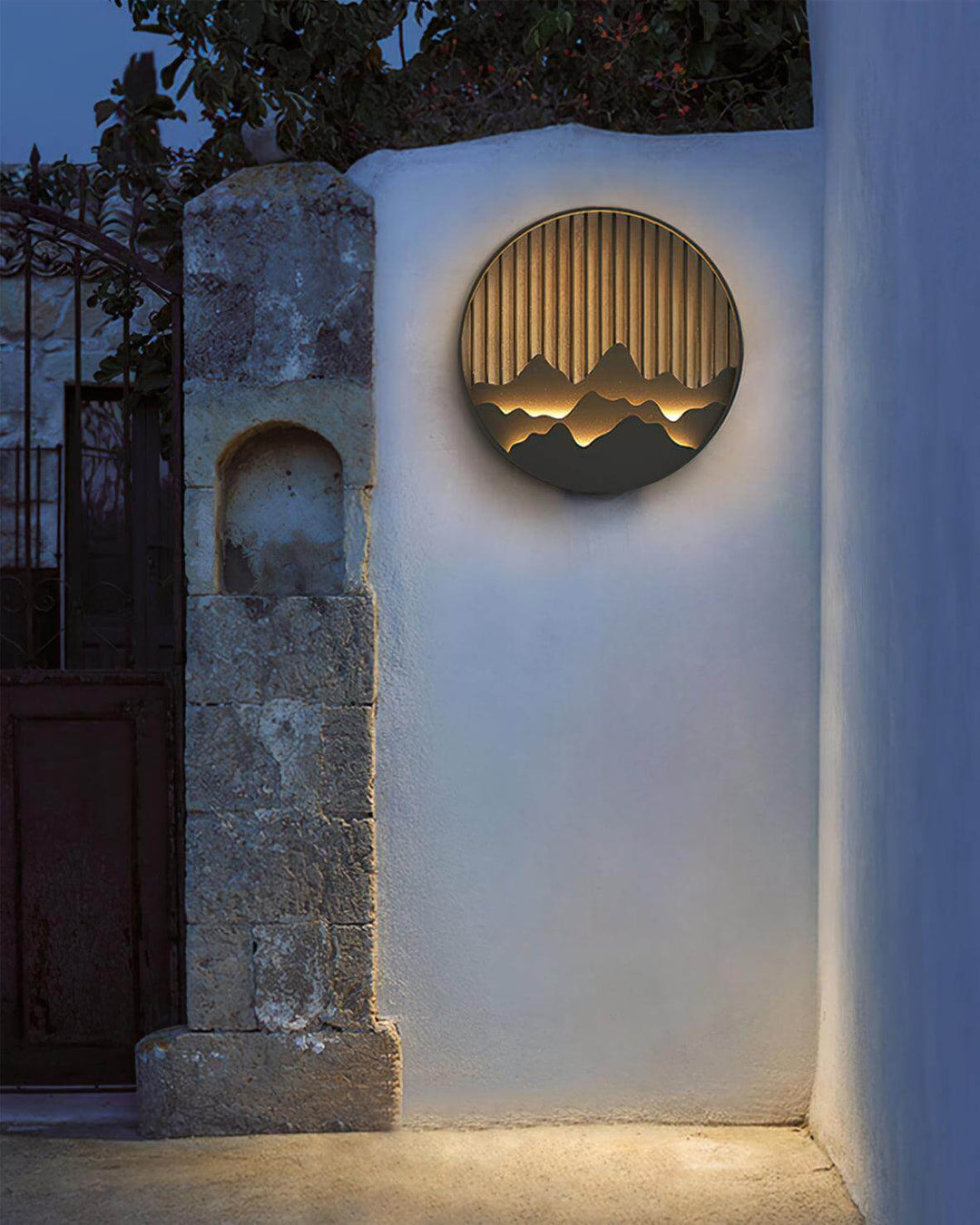 Outdoor LED Wall Light with Circular Mountain Motif