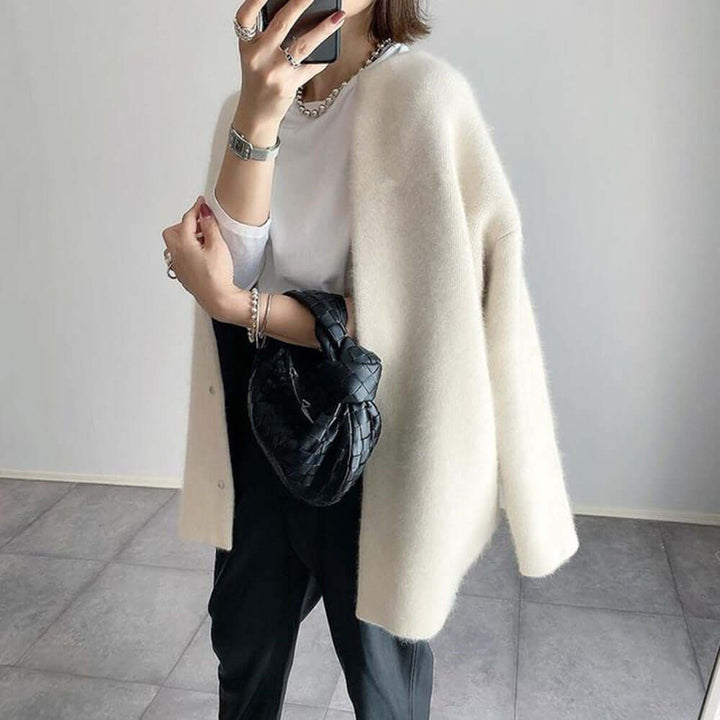 Women's Elegant Cashmere Knit Cardigan