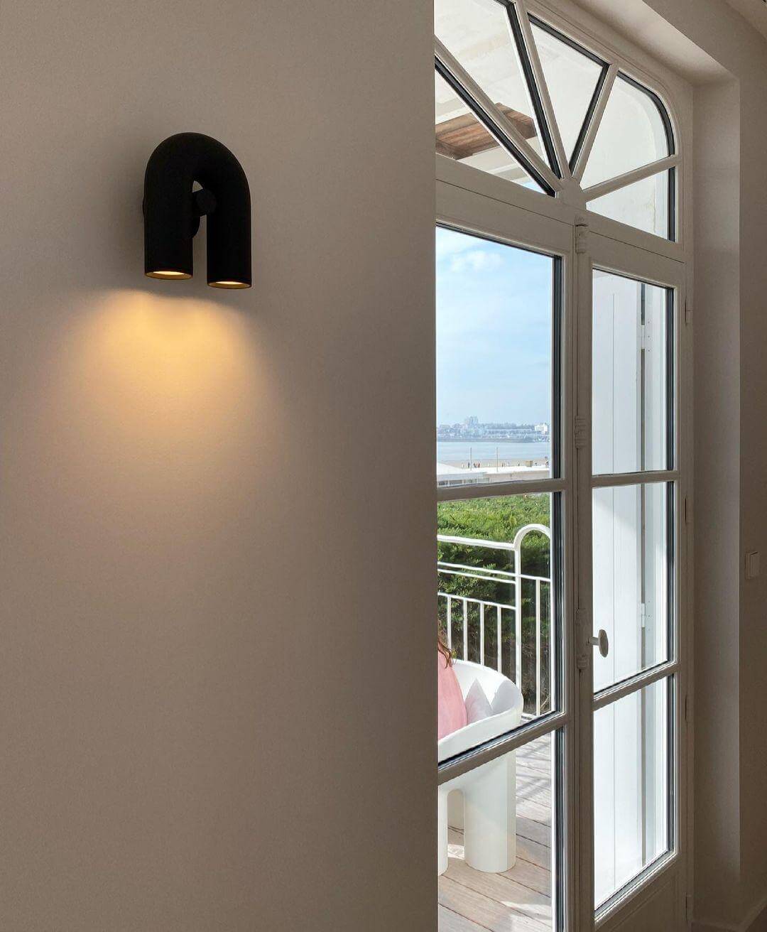 Adjustable U-Shaped Wall Lamp