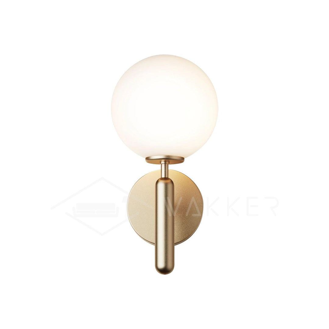 Modern Glass Wall Sconce - Elegant Lighting Fixture