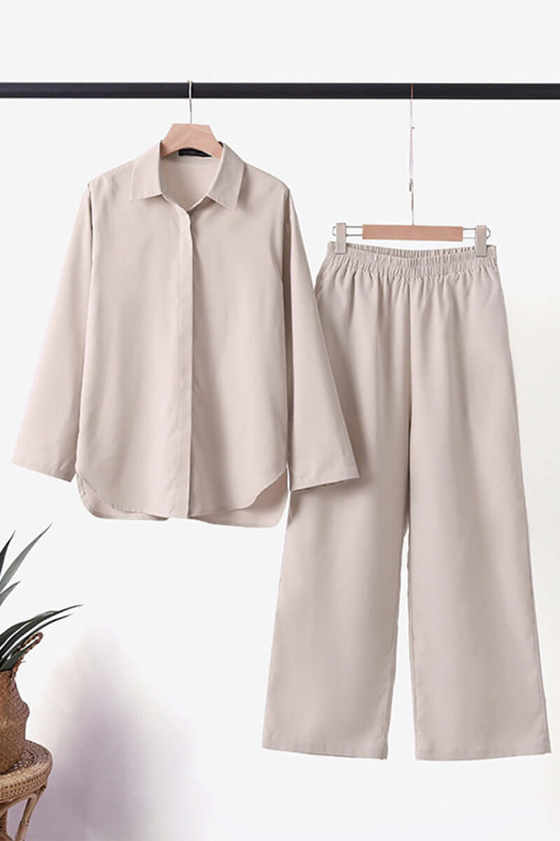 Women's Two-Piece Fold-Over Collar Set