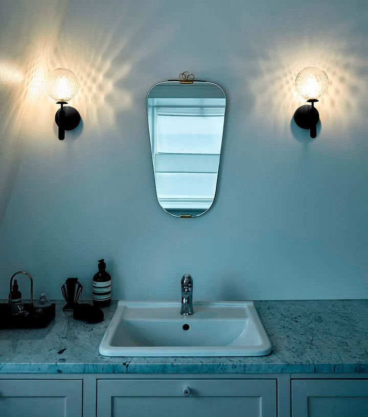 Modern Glass Wall Sconce - Elegant Lighting Fixture