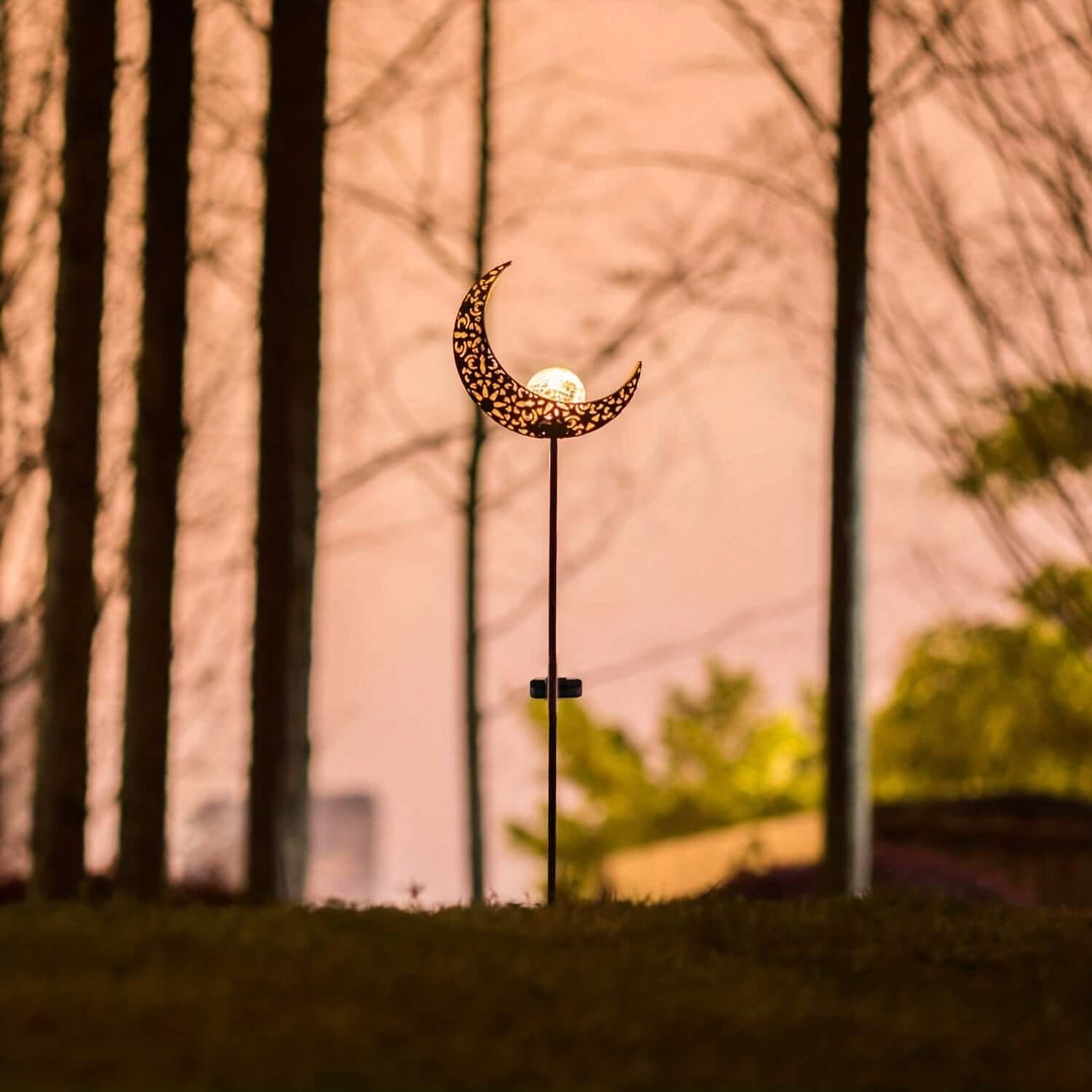 Solar Garden Light Outdoor, Metal Glass Lamp