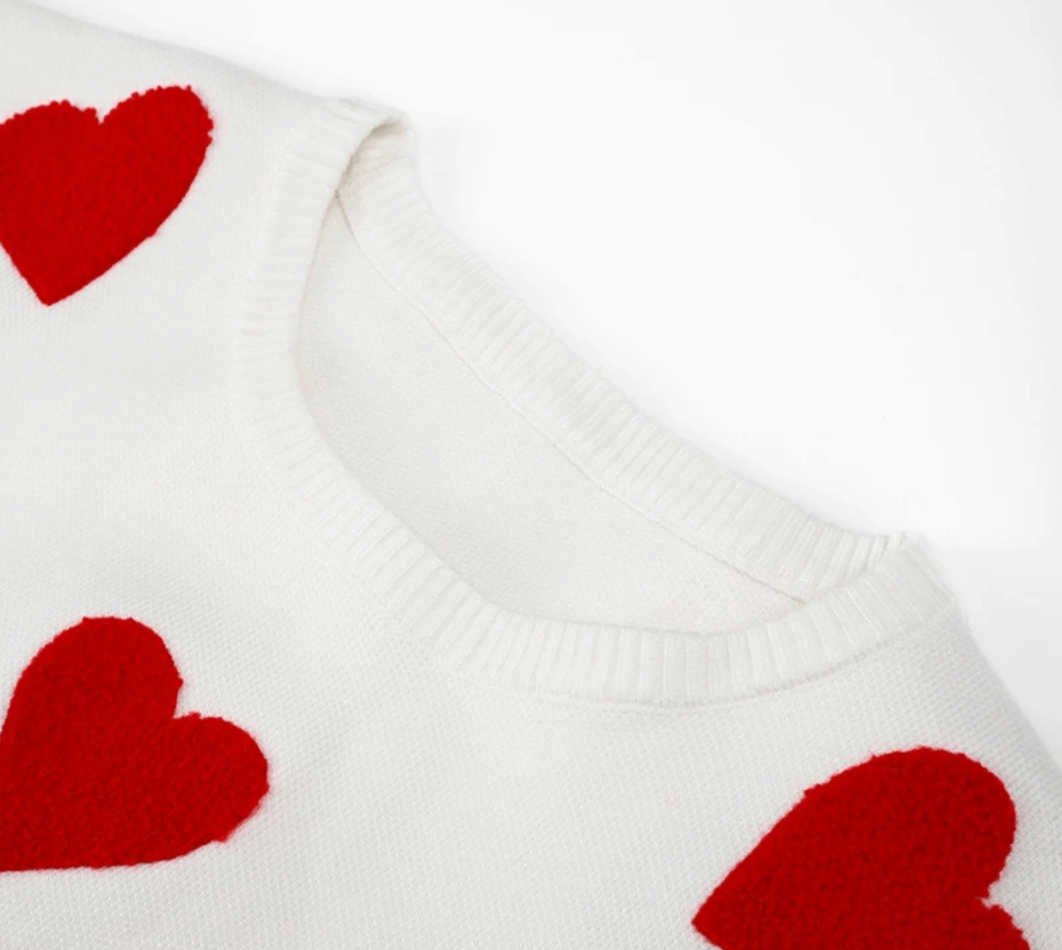Women's Loose Fit Heart Print Sweater