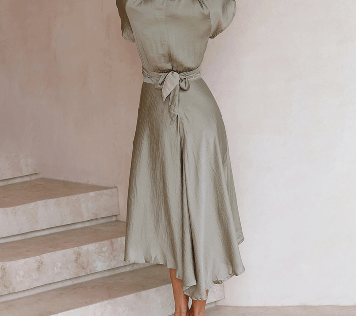 Elegant Midi Dress with Split