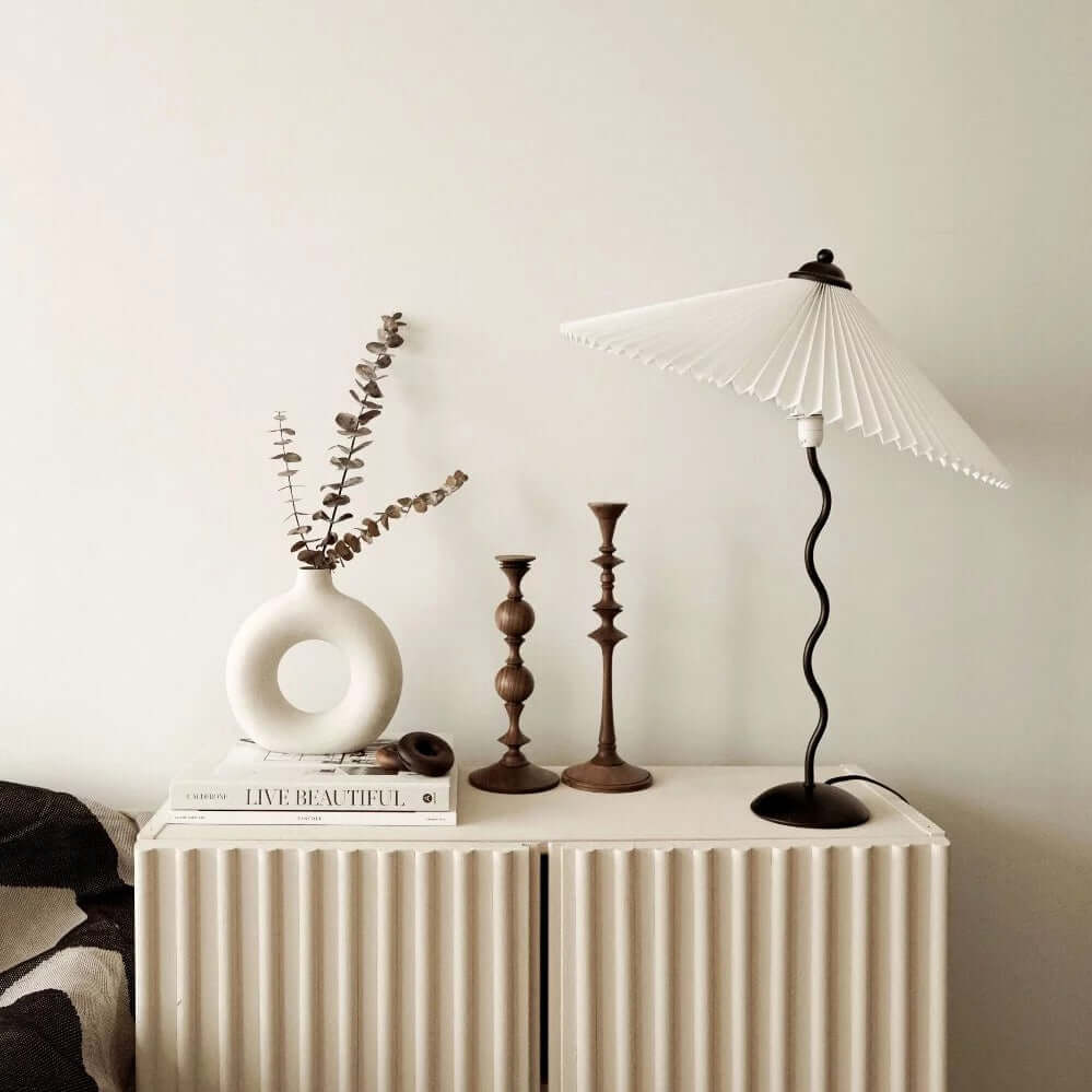 Modern Wavy Table Lamp