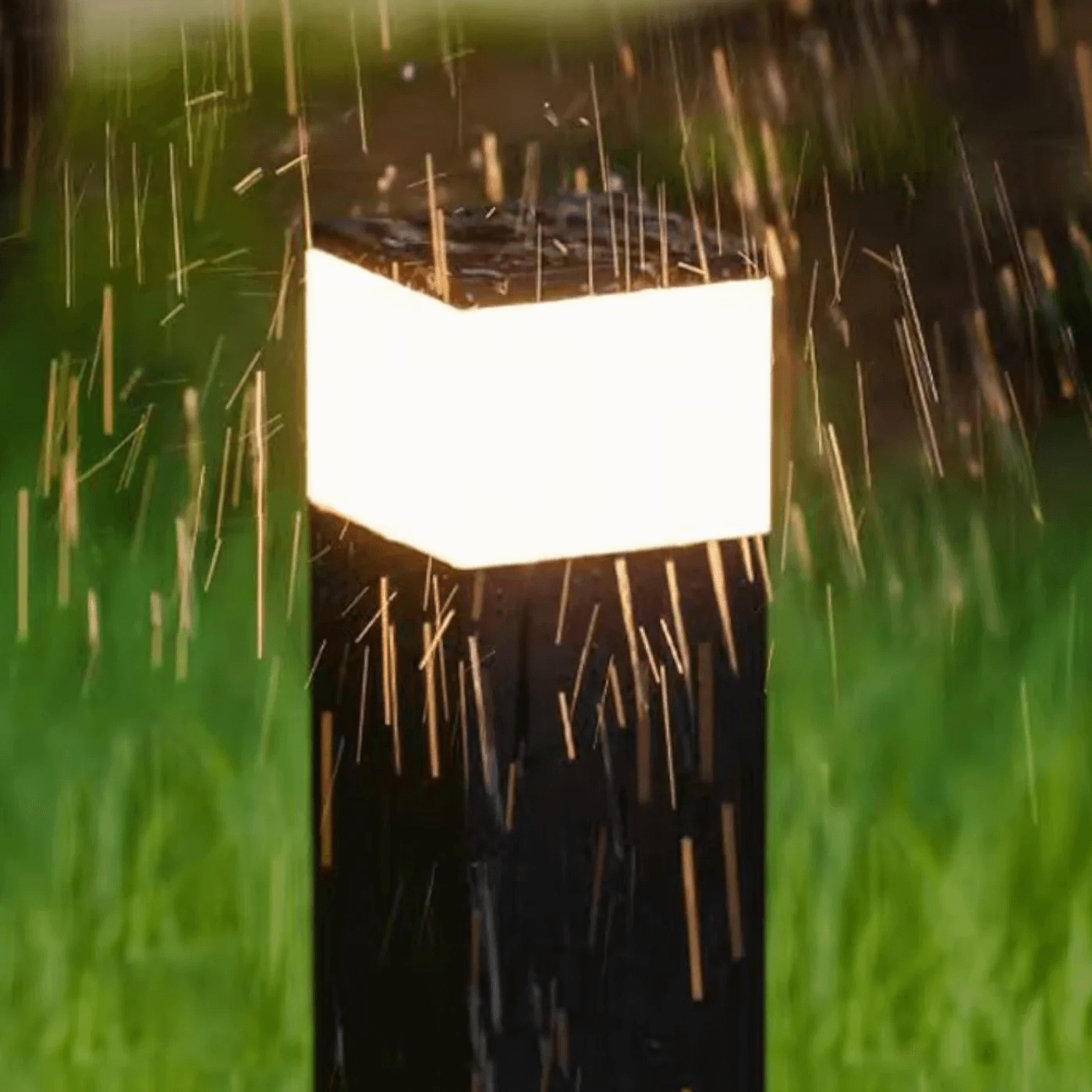 Solar LED Outdoor Lamp - Rectangular Metal Design