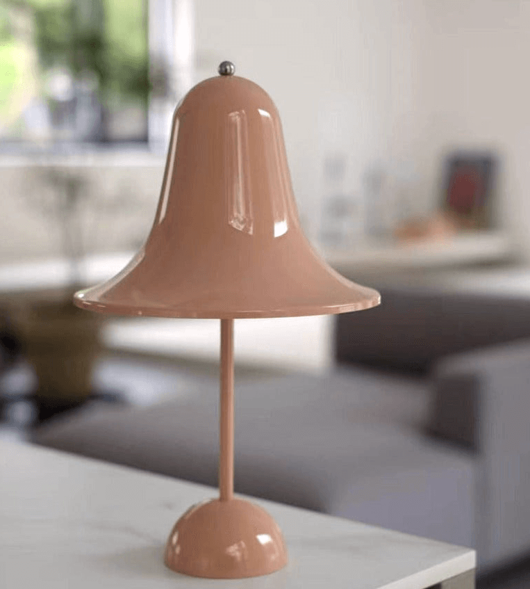 Cordless Table Lamp with Classic Cap Design
