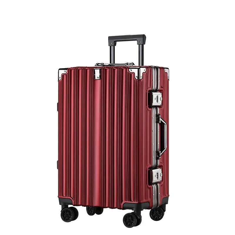 Secure cabin or checked luggage: aluminium frame hard shell suitcase with a reliable combination lock.