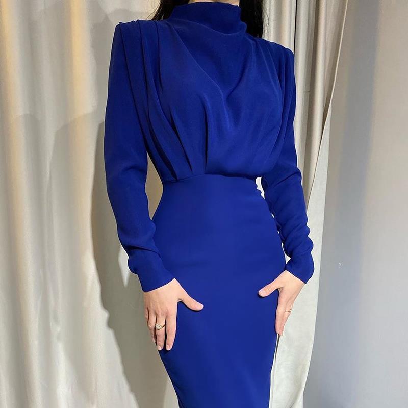 Flattering Annemarine women's elegant dress, comfortable and versatile for any special occasion.