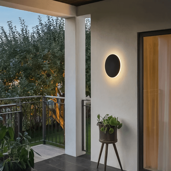 Round Metal LED Outdoor Wall Light