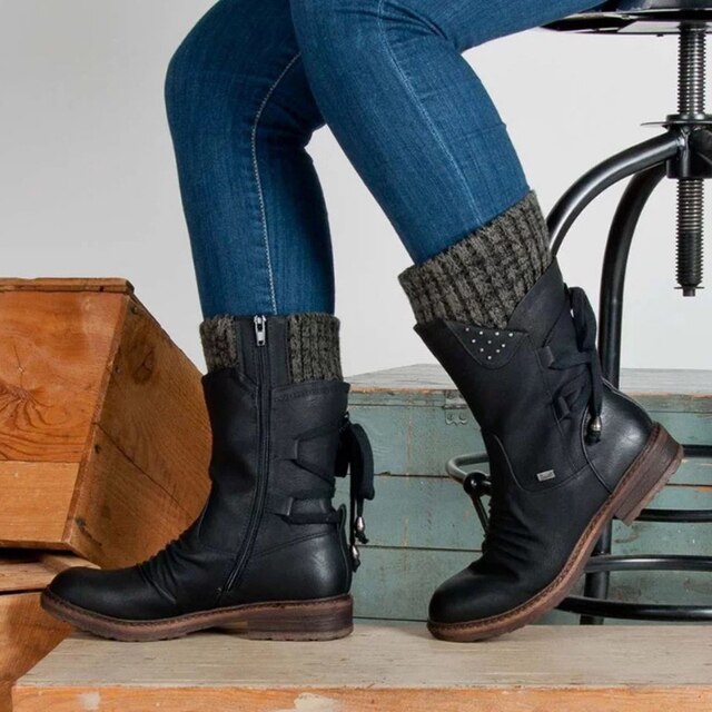 Versatile Bianca women's mid-calf snow boots, providing cozy warmth for all winter activities.