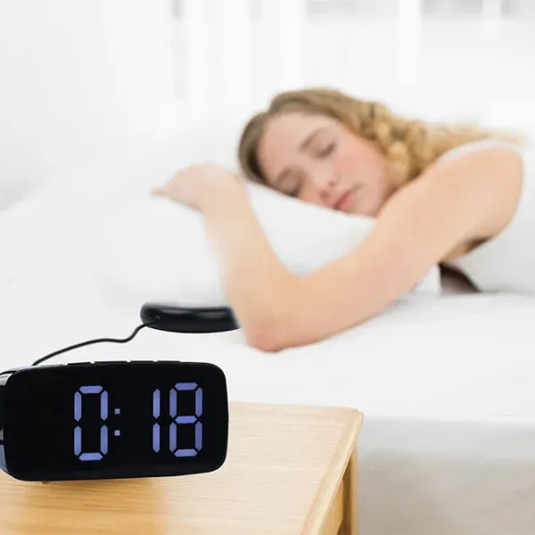 Unisex vibrating alarm clock for heavy sleepers, deep sleepers, and seniors; silent or loud options.