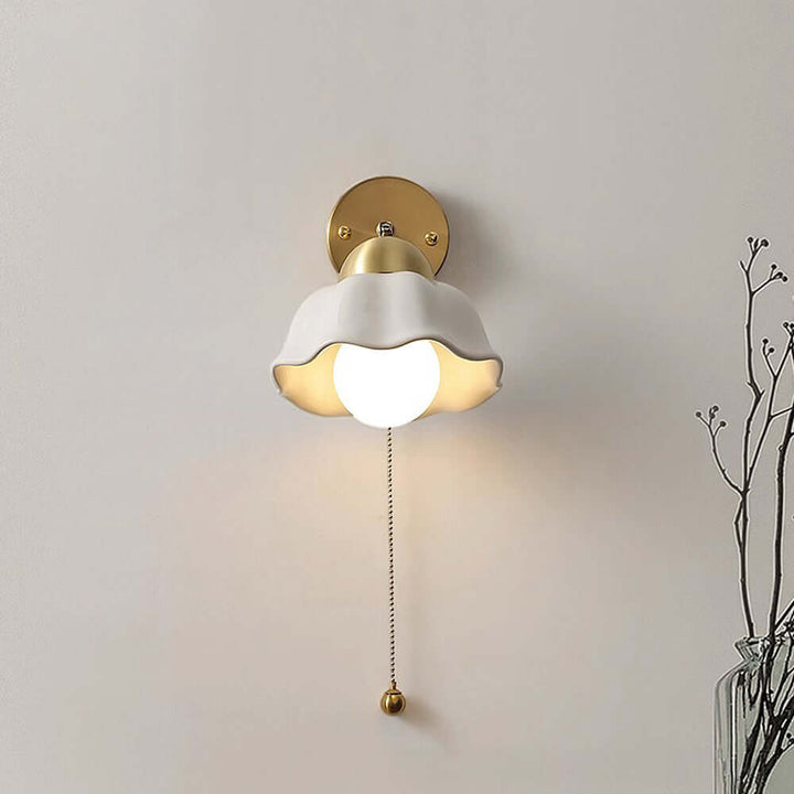 Retro Floral White Metal Wall Light