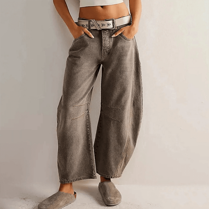 Women's Wide Leg High-Waisted Jeans