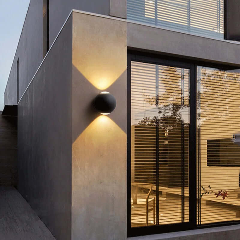 Modern Ball Aluminum Wall Light