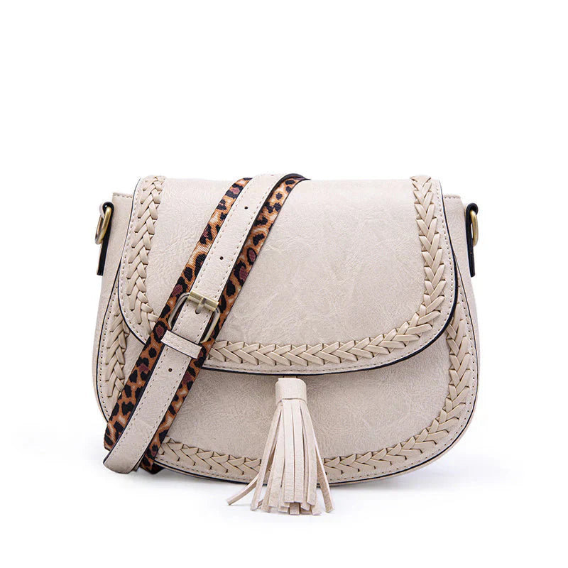 Fashionable women's small shoulder bag, elegant faux leather with cross-body versatility.