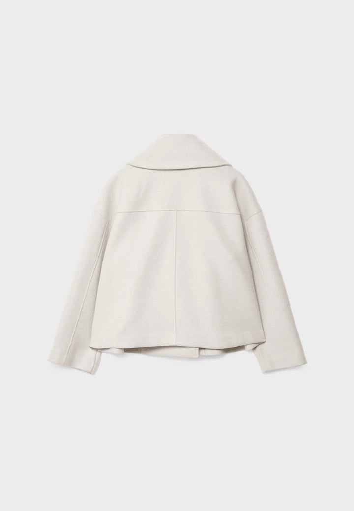 Modern chic women's double-breasted short winter jacket, a versatile tailored coat.