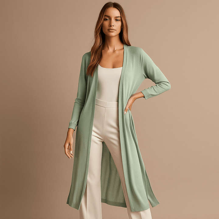 Fashionable women's long cardigan, perfect for stylish layering, offering comfort and versatility in any season.