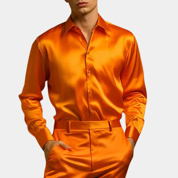 "Classic long sleeve men's stretch shirt in premium cotton blend, featuring a timeless collar and button-down front."