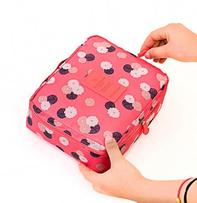 Women's compact waterproof beauty storage travel bag, perfect for all cosmetics.