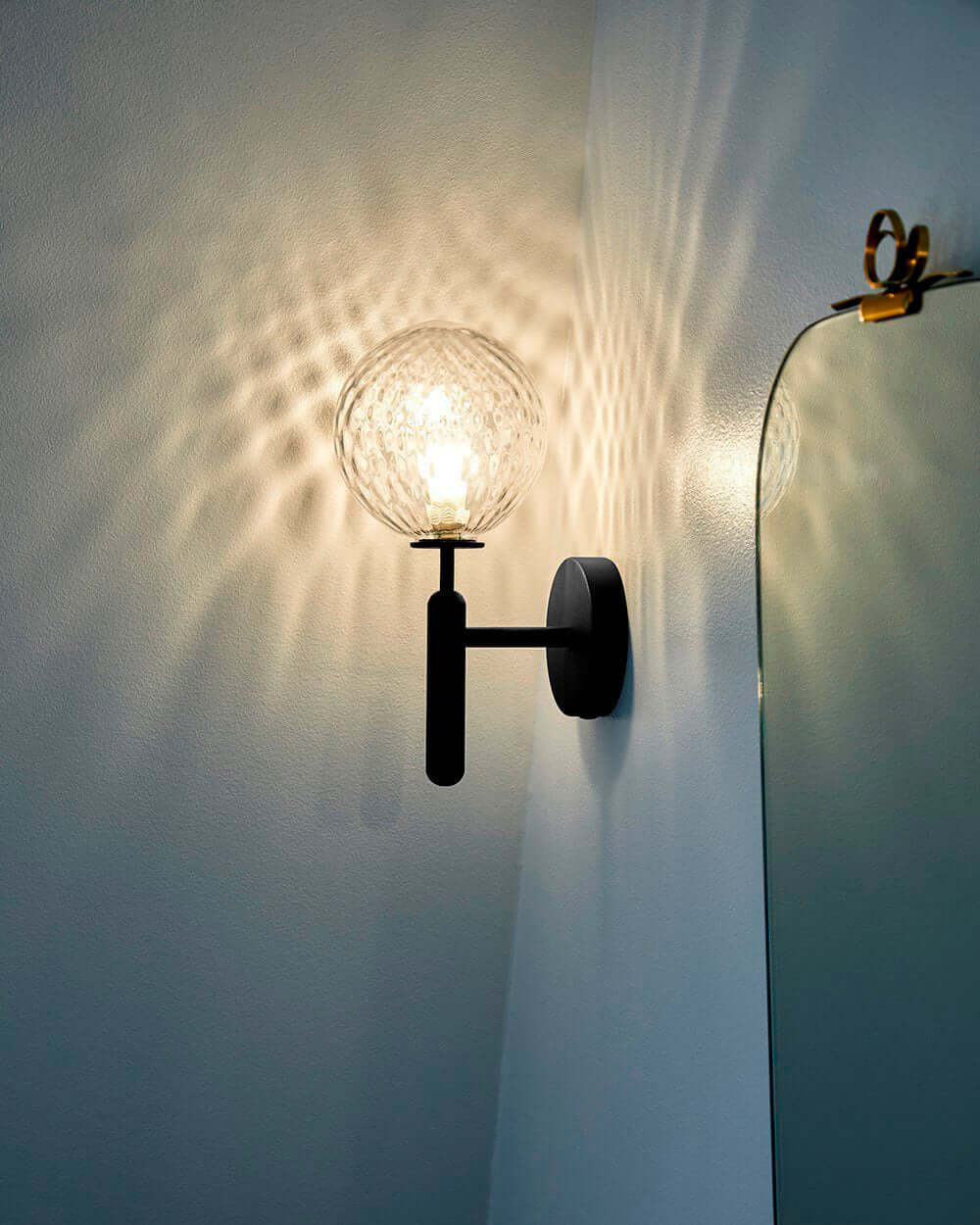 Modern Glass Wall Sconce - Elegant Lighting Fixture