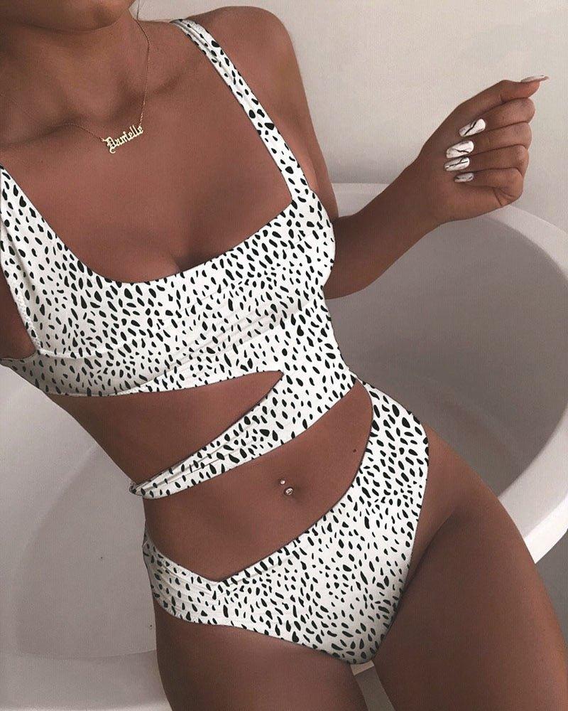 Women's Padded Push-Up One-Piece Swimsuit