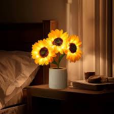 LED Sunflower Lamp - Decorative Table Lamp