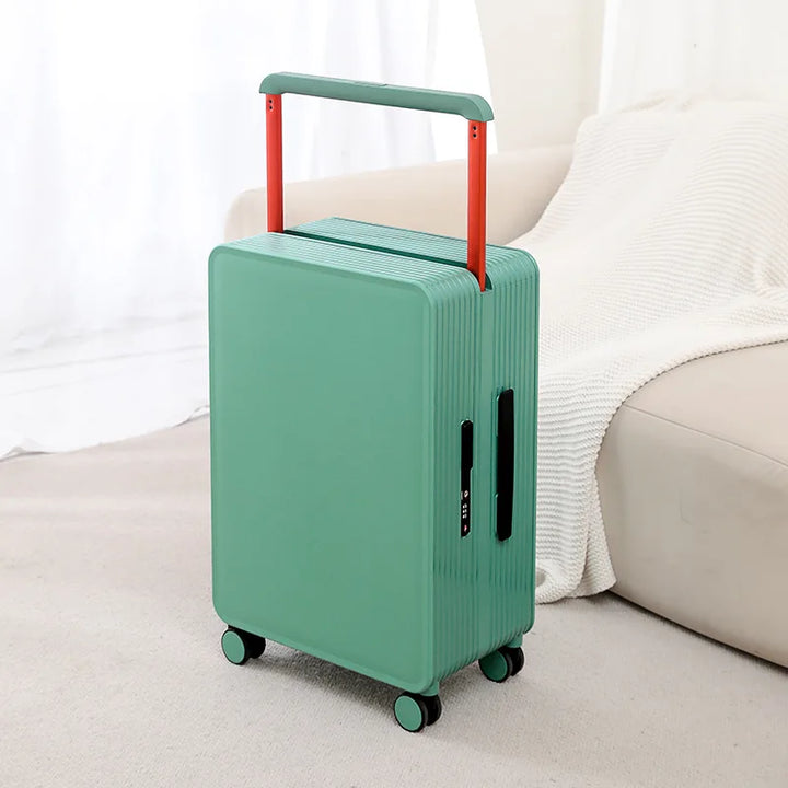 Versatile hard shell suitcase, suitable for carry-on or checked baggage, featuring durable PP construction.