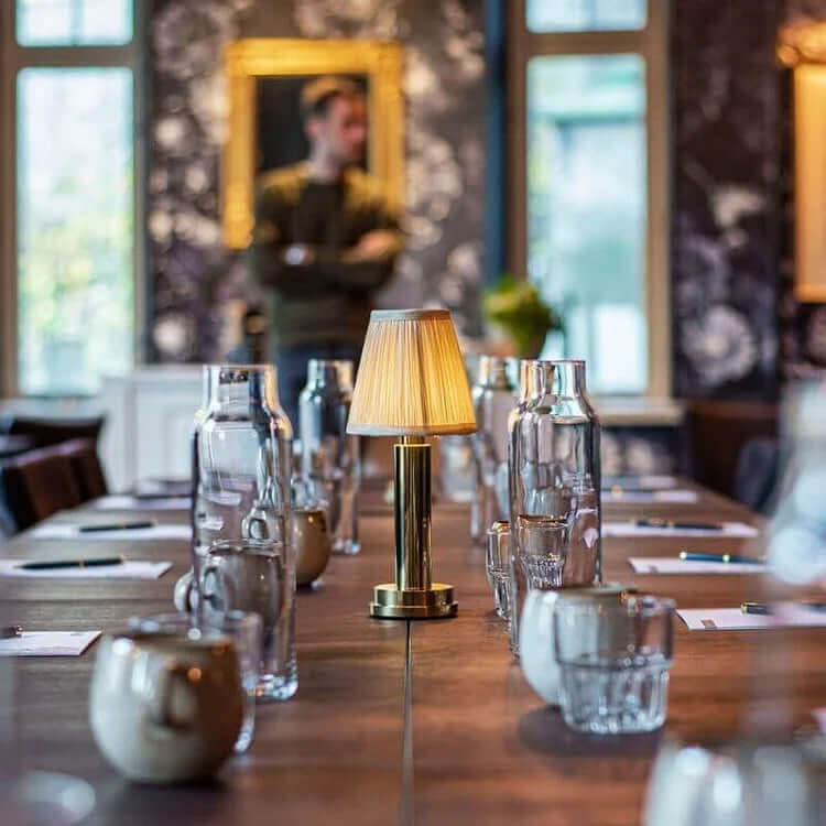 Cordless LED Metal Table Lamp