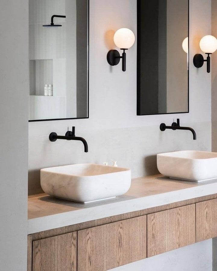 Modern Glass Wall Sconce - Elegant Lighting Fixture