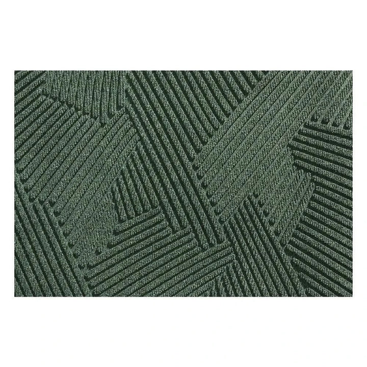 Eco-friendly non-slip doormat for home entrances. Durable polypropylene indoor/outdoor mat for dirt trapping.