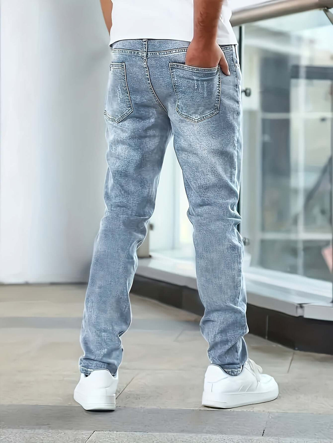 Men's Slim-Fit Casual Jeans
