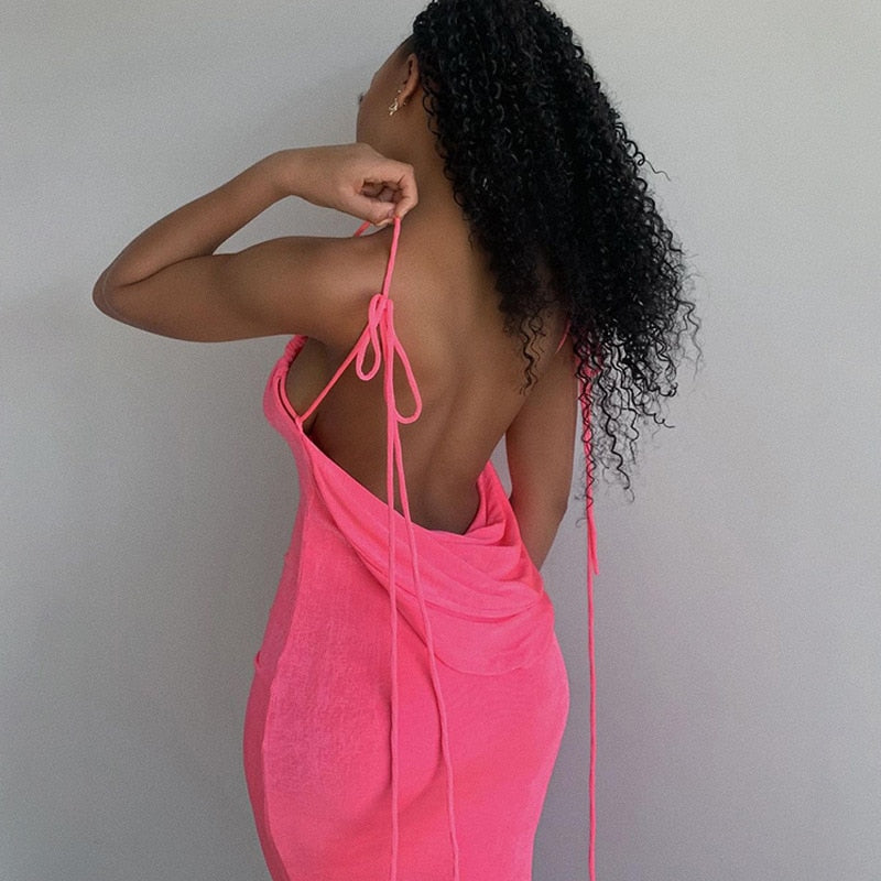 Classy black Fayen low back maxi dress, women's figure-hugging formal wear.