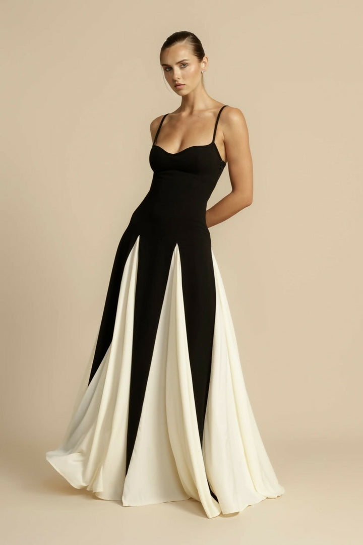 Stunning A-line black maxi evening dress for women, an elegant formal gown perfect for special occasions.