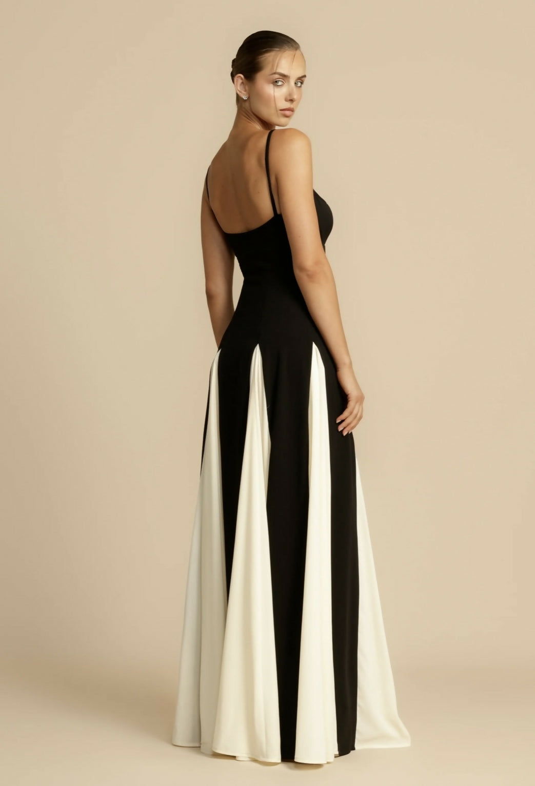 Stylish women's black maxi dress, an elegant evening gown for parties, banquets & formal gatherings.