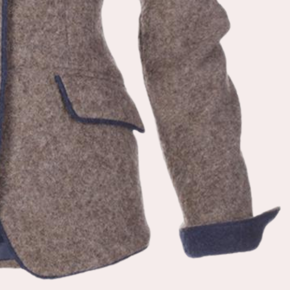 Elara refined brown women's blazer, a stylish tailored jacket for professional, business casual, and elegant looks.