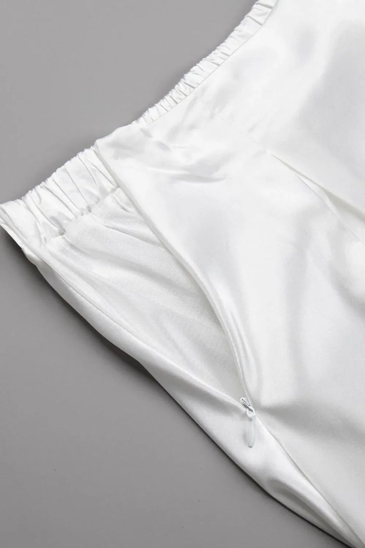 High-waist elegant maxi skirt with a beautiful flow, a must-have women's versatile item.