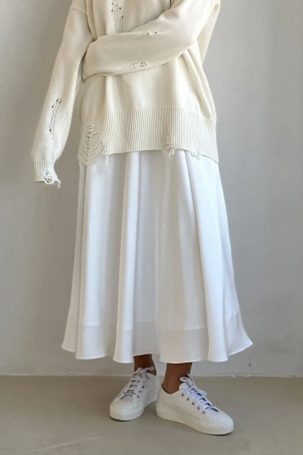 Sophisticated long maxi skirt for women, perfect for special occasions & evening wear.