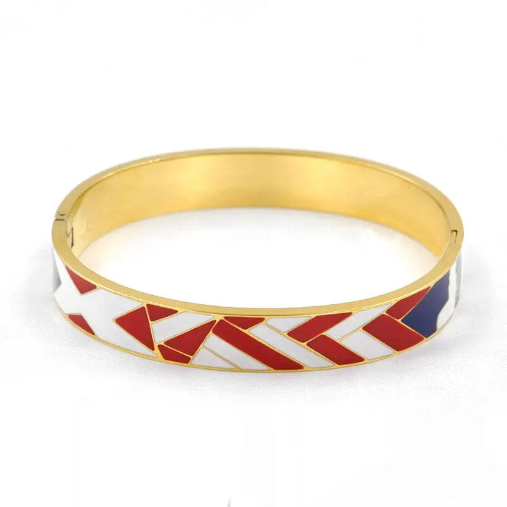 Sophisticated women's gold geode charm bracelet, an elegant adjustable cuff for any occasion.
