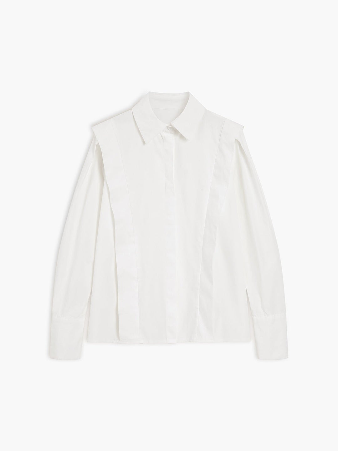 Modern women's elegant square button-down shirt; a crisp blouse for a polished and fashionable look.