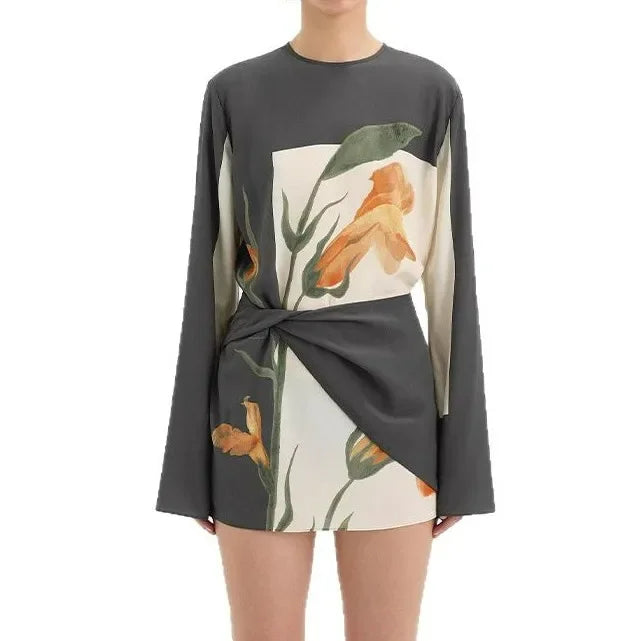 Women's floral twist-front mini dress, an elegant short cocktail party dress with flared sleeves.