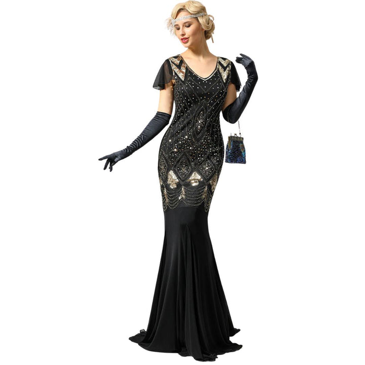Elegant women's long 1920s flapper dress with sparkling sequins, perfect for Gatsby parties.
