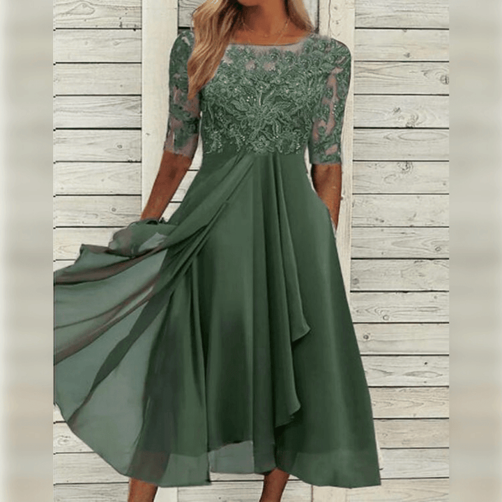 Chic women's midi dress, perfect as a party dress or elegant wedding guest attire. Trendy and versatile.